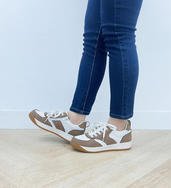 BELLUNA（ベルーナ）の「＜Ｓｏｉｔｔｏ　Ｍｅ＞レースアップスニーカー（スニーカー）」｜詳細画像