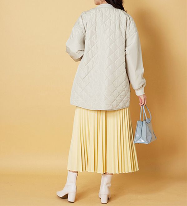 BELLUNA（ベルーナ）の「軽い着心地！ビッグポケット付キルトコート（ハーフコート）」｜詳細画像