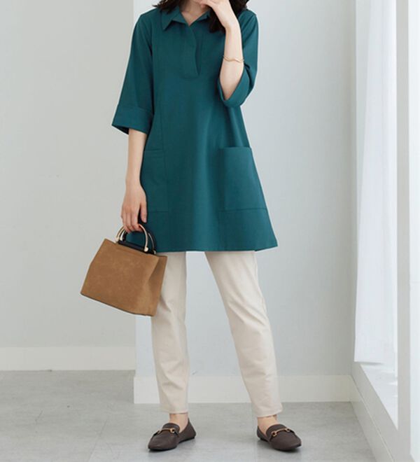 BELLUNA（ベルーナ）の「なめらかポンチ素材衿付きチュニック（チュニック）」｜詳細画像