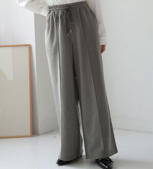 A HAPPY MARILYN（アハッピーマリリン）の「【Ｌ～８Ｌ】【ハピぽか裏起毛】２丈から選ぶセンターシームパンツ 毛玉になりにくい（ワイドパンツ・ガウチョ）」｜チャコール