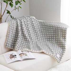 ボアチェックひざ掛け＜ブランケット・毛布＞ - ベルーナ【公式】