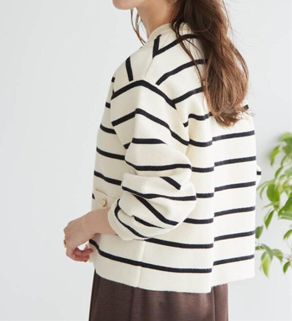 RANAN（ラナン）の「【4つの機能付き】洗える！ゴールド調ボタンニットカーディガン（ニットカーディガン）」｜詳細画像