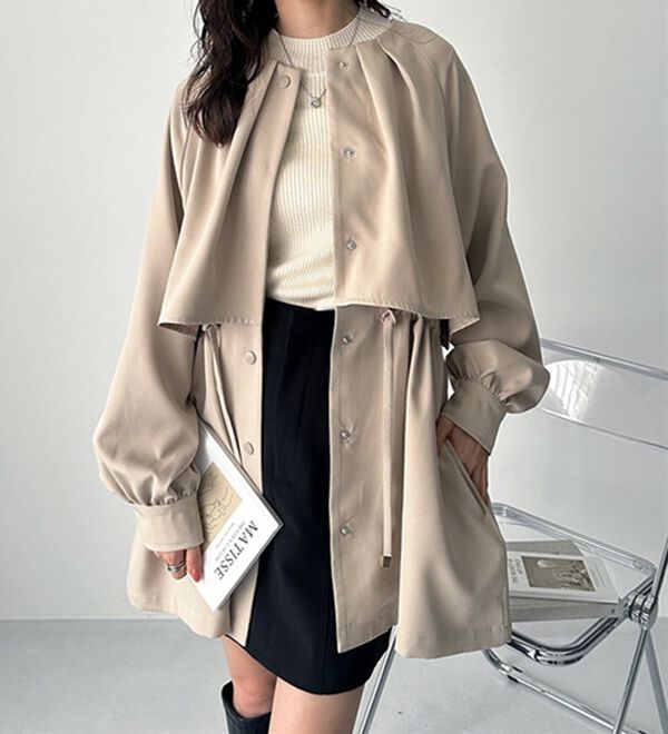 GeeRA（ジーラ）の「ケープデザインミドル丈マンパー（ブルゾン）」｜詳細画像