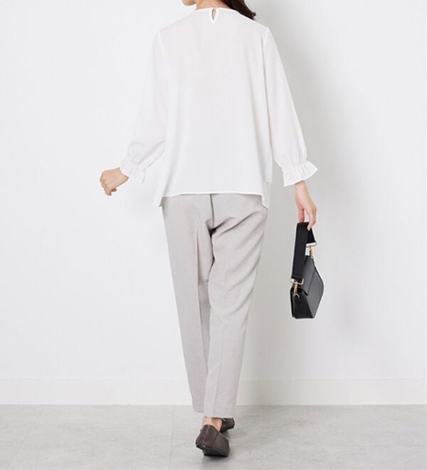 BELLUNA（ベルーナ）の「【Ｌａｇｒｉｌｕａ】プリーツ使いアシメデザインブラウス（ブラウス）」｜詳細画像