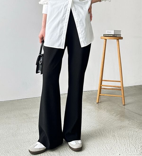 GeeRA（ジーラ）の「セルフカット美脚魅せセミフレアパンツ（フルレングスパンツ）」｜詳細画像