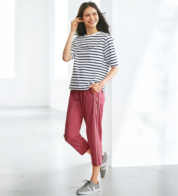 BELLUNA（ベルーナ）の「＜ＥＬＬＥ　Ａｃｔｉｖｅ＞綿タッチ素材クロップド丈ジャージパンツ（その他パンツ）」｜詳細画像