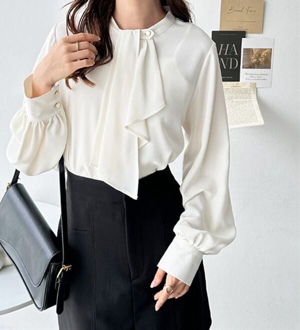 GeeRA（ジーラ）の「２ＷＡＹドレープスカーフタイブラウス（ブラウス）」｜詳細画像