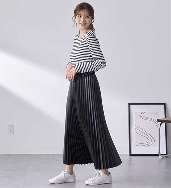 BELLUNA（ベルーナ）の「レザーライクプリーツスカート（ロングスカート）」｜詳細画像