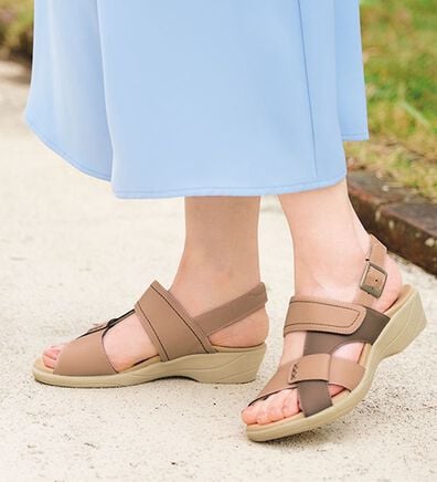 BELLUNA（ベルーナ）の「＜トパーズ＞クッション中敷サンダル（サンダル・ミュール）」