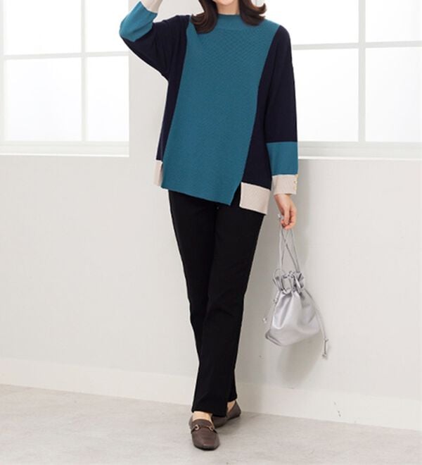 BELLUNA（ベルーナ）の「配色デザイン編地切替ニットプルオーバー（ニット・セーター）」｜詳細画像