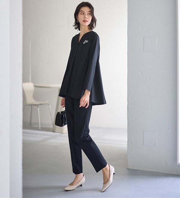 GeeRA（ジーラ）の「【2点セット】タックフレアーブラウスセットアップ（パンツスーツ）」｜詳細画像