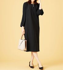 BELLUNA（ベルーナ）の「〈セレモニースタイル〉パール使い袖プリーツワンピース（フォーマルワンピース）」