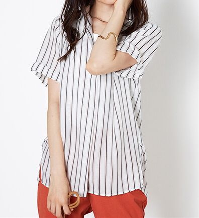 BELLUNA（ベルーナ）の「エアリーツイル裾タックシャツチュニック（チュニック）」