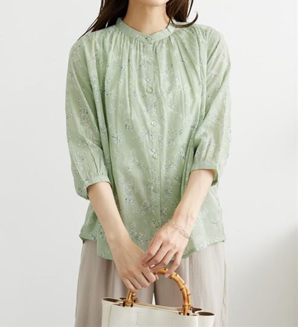 BELLUNA（ベルーナ）の「綿100％ギャザーデザインブラウス（ブラウス）」｜詳細画像