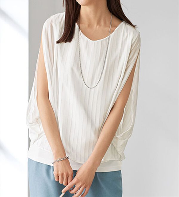 BELLUNA（ベルーナ）の「ふんわりシフォンで視覚効果ブラウス（ブラウス）」｜オフ白