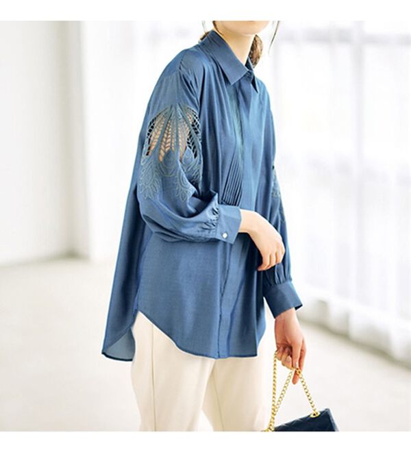 RANAN（ラナン）の「袖刺しゅう使いシャツブラウス（ブラウス）」｜詳細画像