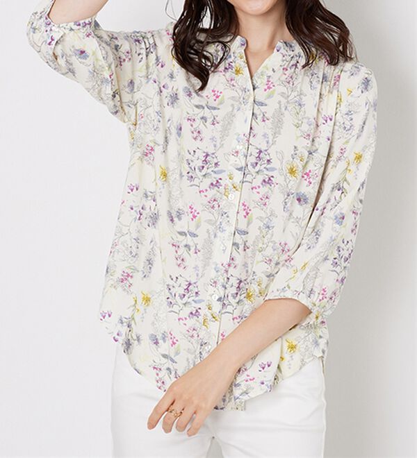 BELLUNA（ベルーナ）の「【接触冷感】レーヨン素材ギャザー使いプリントブラウス（ブラウス）」｜詳細画像