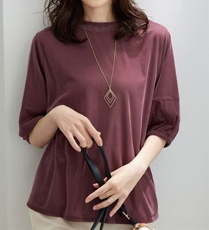 BELLUNA（ベルーナ）の「ベロア素材ふんわり袖プルオーバー（カットソー）」｜ワイン