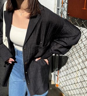 GeeRA（ジーラ）の「しぼ感素材開衿シャツ（シャツ）」｜ブラック