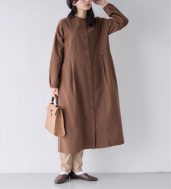 Viola e Viola（ヴィオラ エ ヴィオラ）の「綿１００％タック切替ワンピース（シャツワンピース）」｜詳細画像