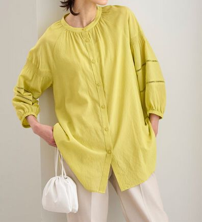 BELLUNA（ベルーナ）の「レーヨン混ビンテージ素材シャツチュニック（チュニック）」