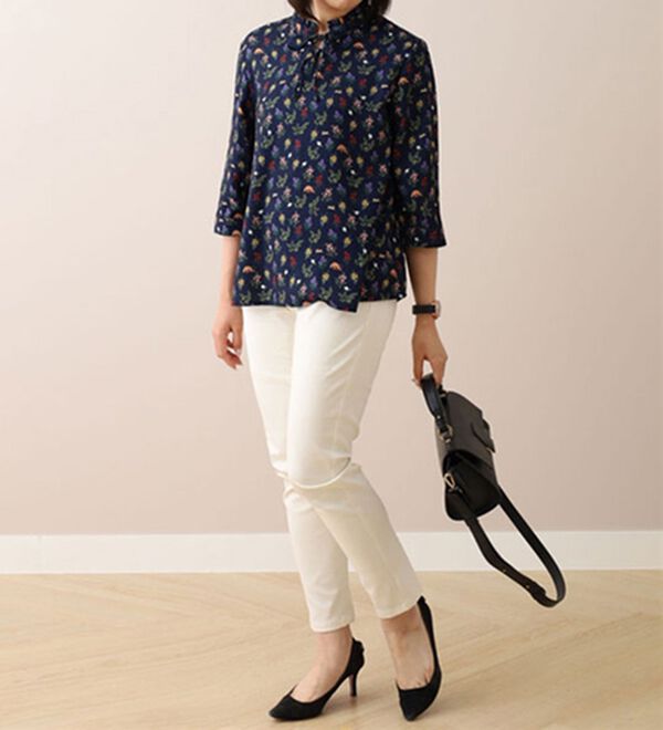 BELLUNA（ベルーナ）の「フリル衿プリントブラウス（ブラウス）」｜詳細画像