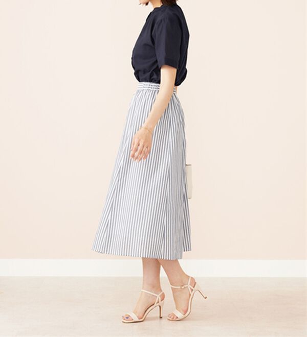 BELLUNA（ベルーナ）の「ギャザー使いバンドカラーブラウス（ブラウス）」｜詳細画像