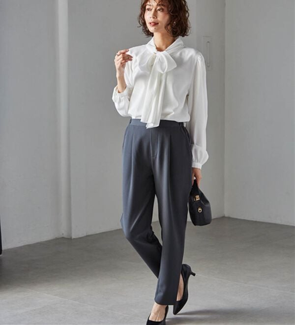 RANAN（ラナン）の「【選べる股下】美脚シルエットタックパンツ（股下６１・６５ｃｍ）（フルレングスパンツ）」｜詳細画像