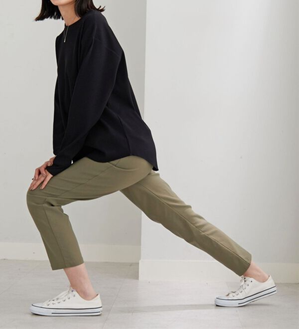 BELLUNA（ベルーナ）の「チノ見えストレッチ素材テーパードパンツ（テーパードパンツ）」｜詳細画像