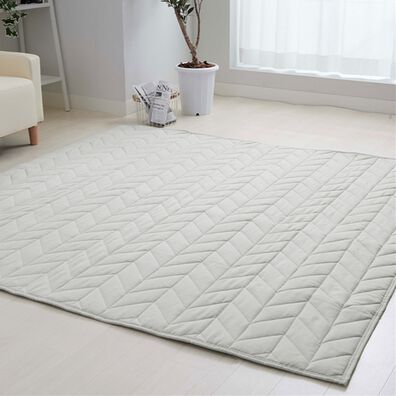 iellio（イエリオ）の「ふわふわ感触！はっ水ふっくらキルトラグ＜裏面滑り止め加工付・洗濯機で洗える・麻風・オールシーズン・おしゃれ＞（ラグ）」