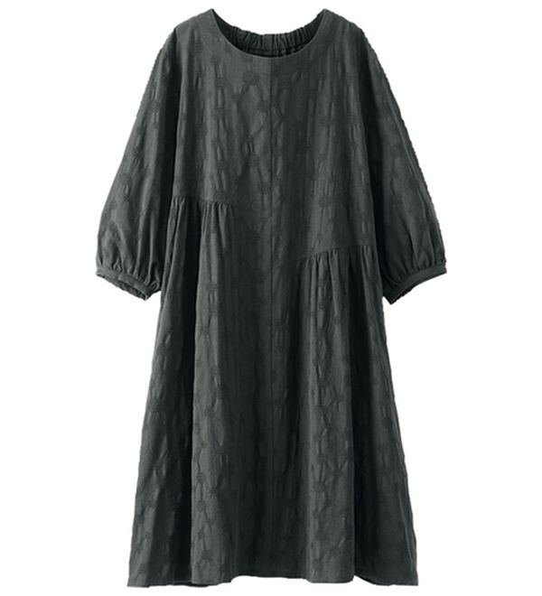 BELLUNA（ベルーナ）の「ナチュラルにお出かけ♪ドット柄チュニックワンピース（チュニックワンピース）」｜詳細画像