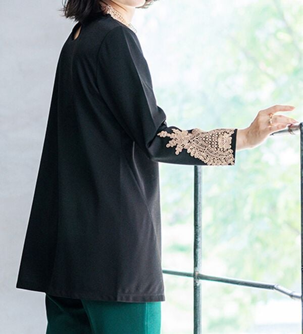 BELLUNA（ベルーナ）の「配色レース使い華やかチュニック（チュニック）」｜詳細画像