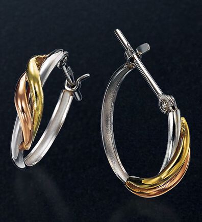 BELLUNA（ベルーナ）の「１８金プラチナスリーカラーフープピアス（イヤリング・ピアス）」