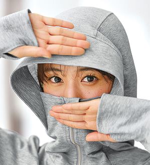 BELLUNA（ベルーナ）の「【接触冷感】絶対に焼けたくない！後プリーツＵＶパーカー（パーカー）」｜詳細画像