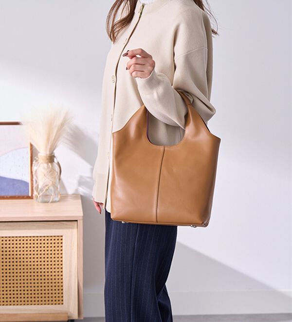 BELLUNA（ベルーナ）の「イタリアンレザーバッグ（ハンドバッグ）」｜詳細画像