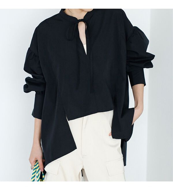 GeeRA（ジーラ）の「イレギュラーヘムスキッパーネックシャツ（シャツ）」｜詳細画像