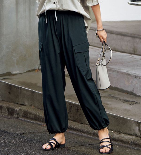 BELLUNA（ベルーナ）の「【UNDOVE】シャカ伸び！はっ水カーゴパンツ（その他パンツ）」｜詳細画像