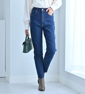 alotta（アロッタ）の「すっきりスリムデニムパンツ（フルレングスパンツ）」｜インディゴネイビー