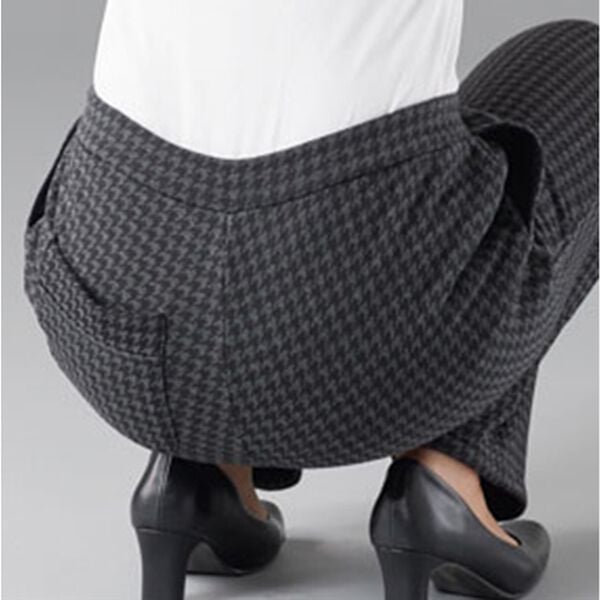 BELLUNA（ベルーナ）の「【４本組】まるではく毛布！裏ファーイージーパンツ（その他パンツ）」｜詳細画像