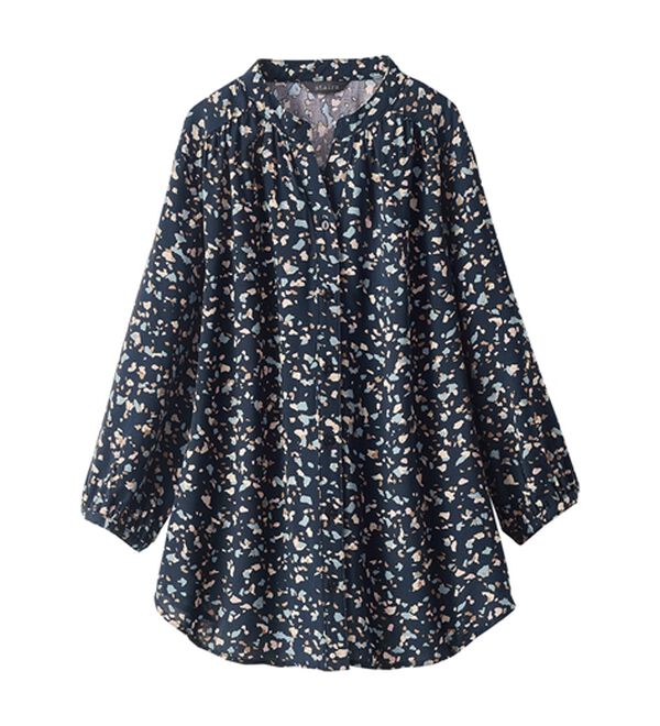 BELLUNA（ベルーナ）の「ギャザー使いレーヨンプリントブラウス（ブラウス）」｜詳細画像