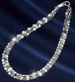 ルフラン（ルフラン）の「プラチナフラワークロスブレスレット（ブレスレット・バングル）」｜1