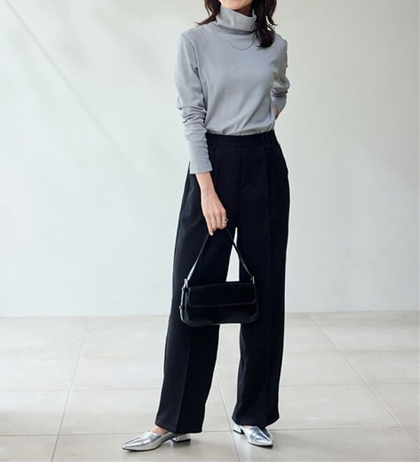 BELLUNA（ベルーナ）の「【選べる衿】肌に優しい綿１００％暖か発熱素材プルオーバー＜ベルホット　コットン＞（カットソー）」｜詳細画像