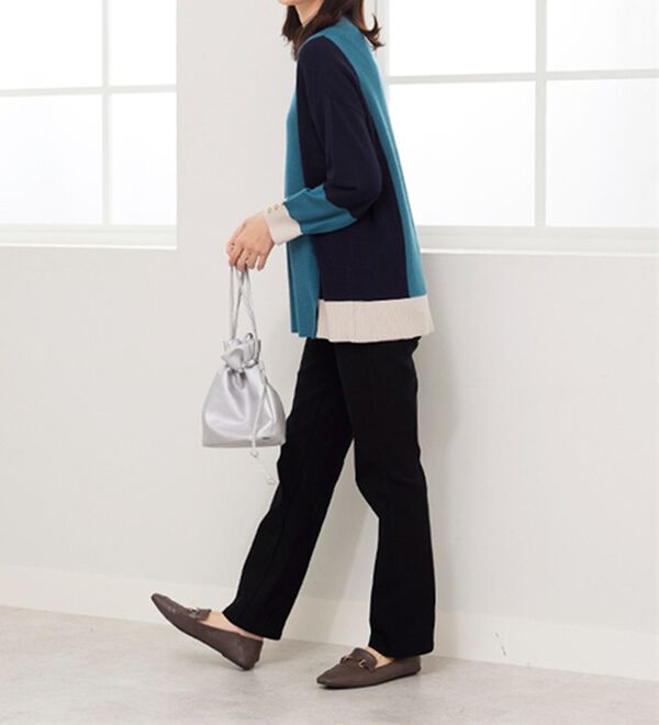 BELLUNA（ベルーナ）の「配色デザイン編地切替ニットプルオーバー（ニット・セーター）」｜詳細画像