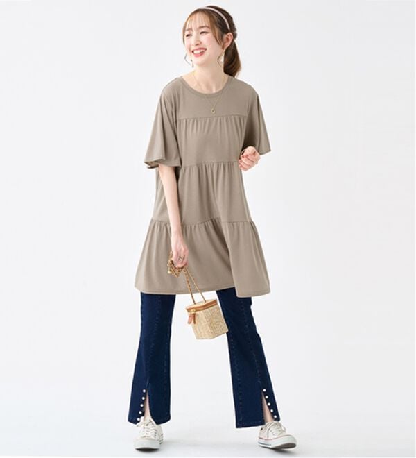alotta（アロッタ）の「フロントスリットパール調ストレッチパンツ（フルレングスパンツ）」｜詳細画像