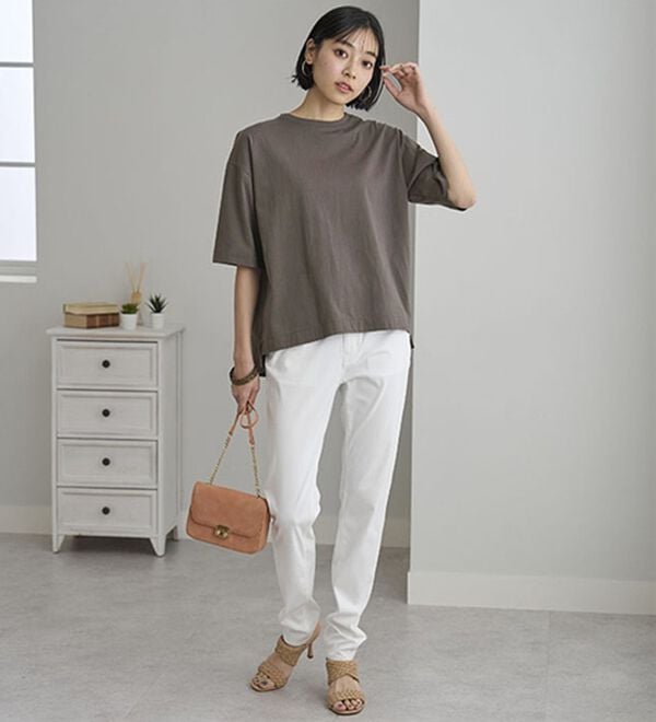 BELLUNA（ベルーナ）の「ひんやリッチコットン大人のゆったりプルオーバー（カットソー）」｜詳細画像