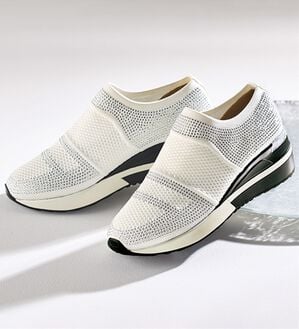 ルフラン（ルフラン）の「ビジューが煌めく美脚ニットスニーカー（スリッポン）」｜ホワイト