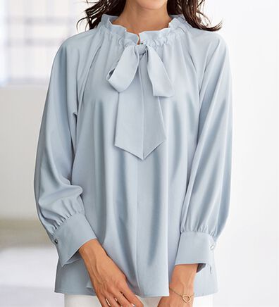 BELLUNA（ベルーナ）の「着脱楽々！フリル衿ボウタイブラウス（ブラウス）」