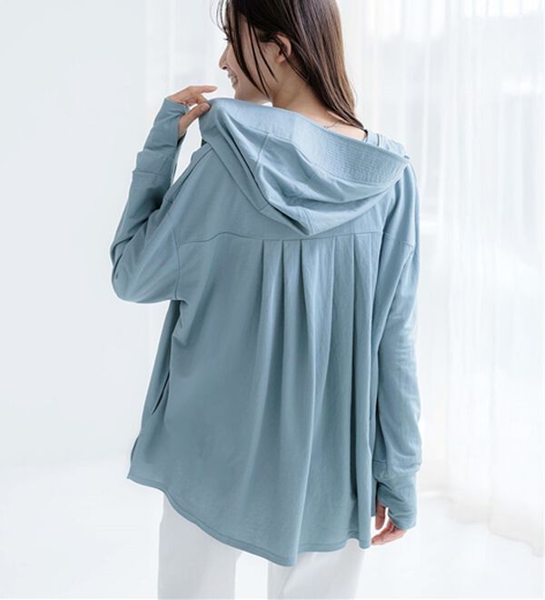 BELLUNA（ベルーナ）の「【接触冷感】絶対に焼けたくない！後プリーツＵＶパーカー（パーカー）」｜セージ