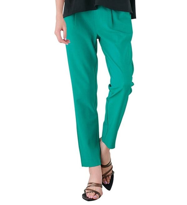 RANAN（ラナン）の「【ひんやり・ＵＶ】機能付麻調美脚タックテーパードパンツ（フルレングスパンツ）」｜グリーン