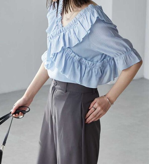 RANAN（ラナン）の「オフショルフリルブラウス（ブラウス）」｜詳細画像
